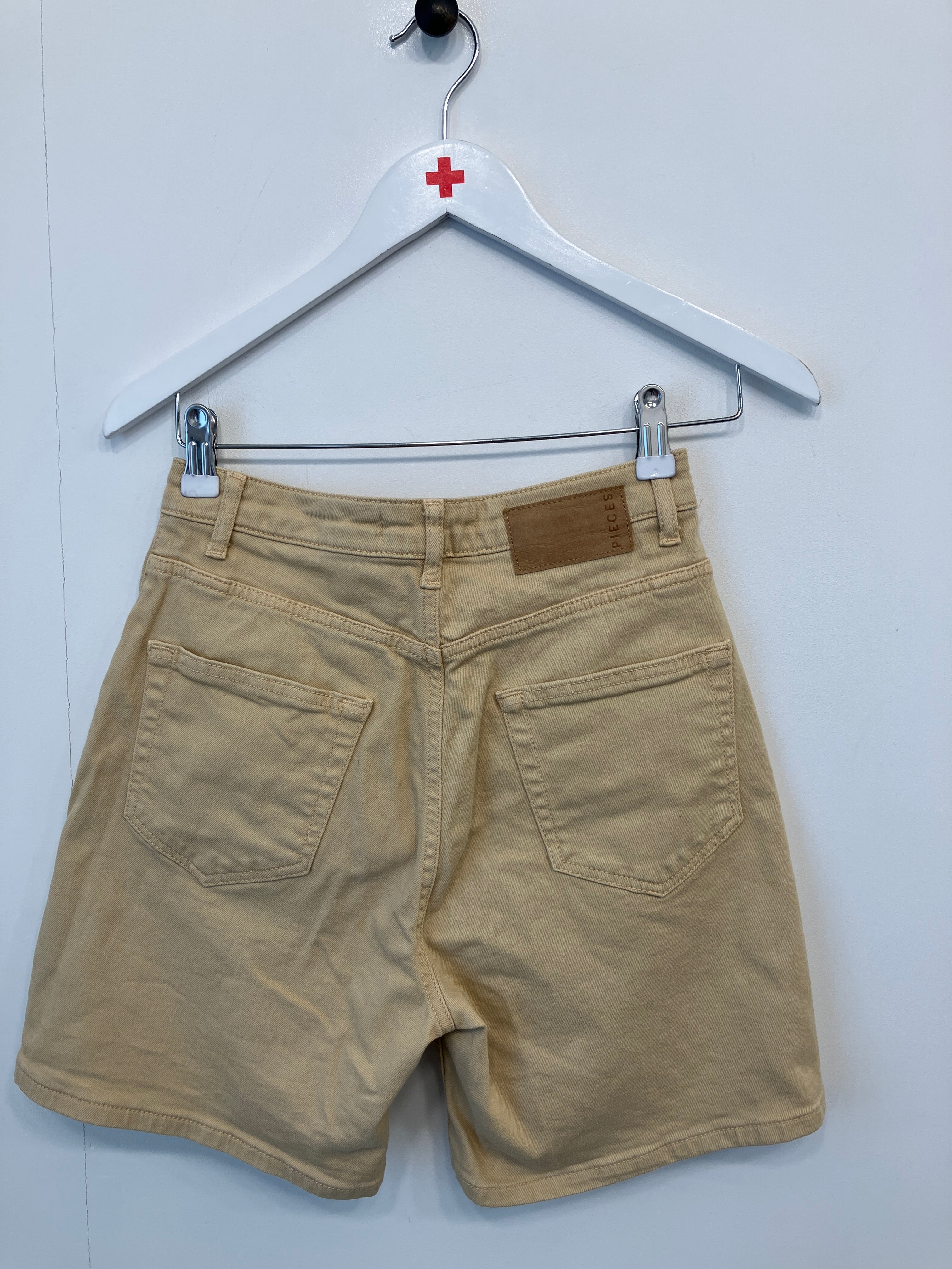 Pieces Shorts